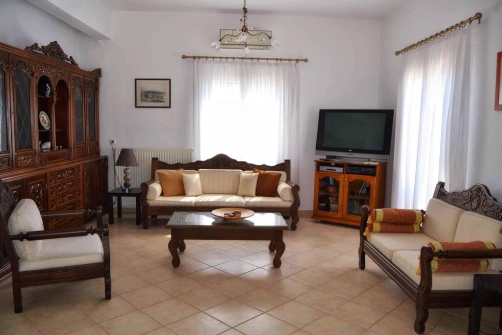 Apartament House *