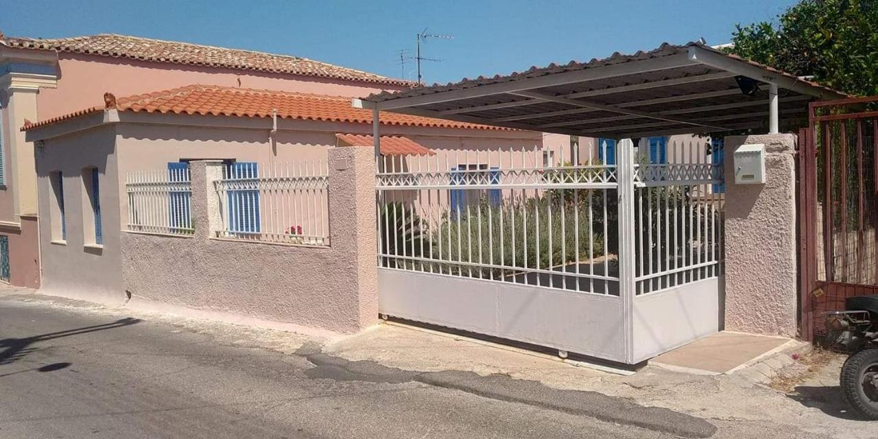 Apartament House *
